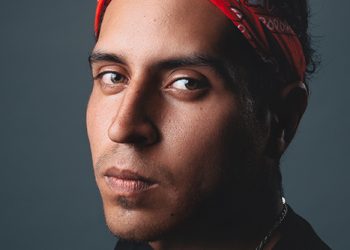 JAMES EC VUELVE CON SU BANDA EXTRATERRESTRE Y PRESENTA SU NUEVO SINGLE: “KARMA”