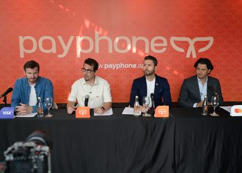 Ahora todo Ecuador transforma su teléfono en un lector de tarjetas, gracias al app Payphone