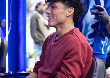 TAKIS LANZA NUEVO SABOR CON EL ‘UNBOXING’ DE UN ENORME CONTENEDOR EN LA PLATAFORMA NORTE DE QUITO