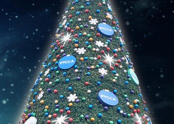 PYCCA SE UNE AL ENCENDIDO DEL ÁRBOL DE LA CIUDAD