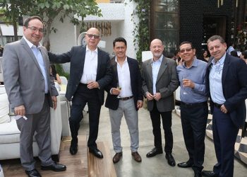 CELEBRACIONES POR NAVIDAD Y FIN DE AÑO  EN LATINA SEGUROS