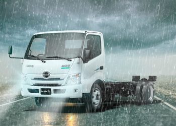 Seguridad Vial en tiempos de lluvias: Consejos para conducir camiones frente a las condiciones adversas en las carreteras de Ecuador