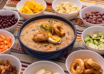 LA FANESCA DE ORO VERDE: TRADICIÓN Y SABOR QUE UNE A ECUADOR