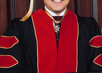 El embajador David Xavier Sánchez recibió Doctorado Honoris Causa en Ciencias Políticas y Gobernanza Global