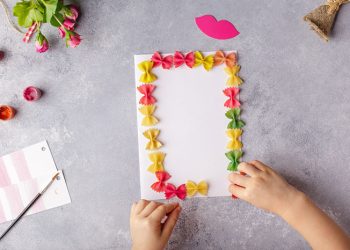 Día de la Madre: Don Vittorio de Alicorp celebra el amor de mamá con tarjeta gigante y hace donación de más de 1 tonelada de alimentos