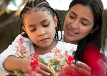 Invertir en negocios y pagar los estudios son las principales obligaciones financieras de las Madres ecuatorianas