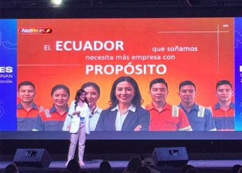 Netlife presente en el evento “Mujeres que Revolucionan 2025”, una apuesta por el liderazgo femenino