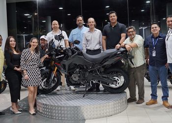 SUZUKI LANZA LA V-STROM 800: LA MOTO MÁS POTENTE Y VERSÁTIL DEL MERCADO