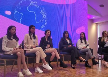 Niñas ecuatorianas desafían la brecha de género en carreras STEAM