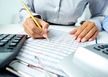 ERRORES TRIBUTARIOS ANTE EL SRI REPRESENTAN UN RIESGO FINANCIERO PARA EMPRENDEDORES ECUATORIANOS ​