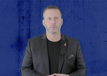 Hernán Feler se suma a DNEWS con un programa que visibilizará las historias de víctimas del terrorismo y el antisemitismo