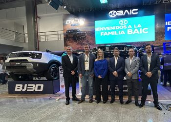 BAIC PRESENTÓ EN AUTOSHOW 2025 AL BJ30 Y BJ60, SU NUEVA GENERACIÓN HÍBRIDA