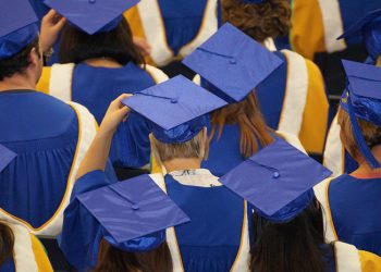 La Universidad Internacional de Valencia (VIU) ofrece un nuevo programa de becas junto a la Secretaría de Educación Superior, Ciencia e Innovación de Ecuador (SENESCYT)