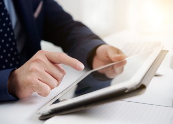 Cinco beneficios de la firma electrónica que están transformando los negocios en Ecuador