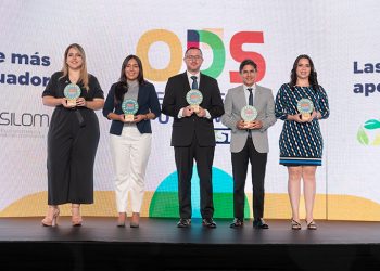 Reconocen la trayectoria sostenible de Aglomerados Cotopaxi