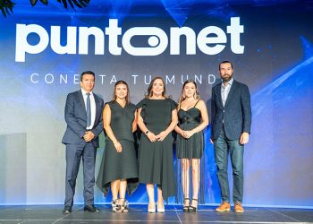 Puntonet presenta su primera memoria de sostenibilidad y apuesta por cerrar la brecha digital impactando a 4.000 familias