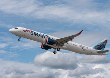 JetSMART potencia su evolución digital con Austral, el copiloto SMART impulsado por IA generativa, y refuerza su ecosistema online