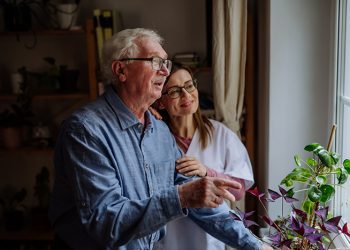 Día Mundial del Alzheimer: Cuidar la memoria y prevenir el Alzheimer: una prioridad de salud para un Ecuador que envejece