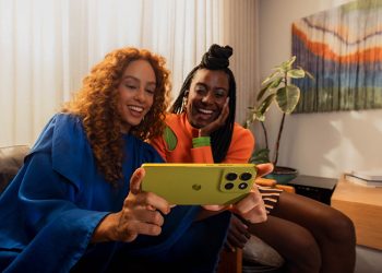 Motorola amplía su familia moto g en Ecuador con el nuevo moto g86: batería de larga duración, resistencia extrema y sistema de cámara con moto ai