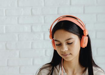 LA MÚSICA QUE ESCUCHAS INFLUYE EN TU BIENESTAR