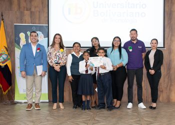 MINISTERIO DE EDUCACIÓN Y FUNDACIÓN RECICLA LATAM PREMIARON LA CREATIVIDAD VERDE CON EL CONCURSO “AULAS SOSTENIBLES”