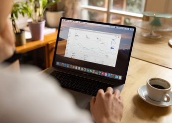 Fuga digital ¿Está Ecuador preparado para retener talento en la era del trabajo remoto?