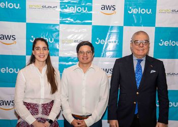 Estos pioneros conectaron bancos y apps a una sola IA en WhatsApp, ahora están definiendo el futuro del e-commerce y la banca