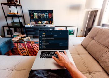 La serie precuela de «IT» y la nueva película de Mark Wahlberg: qué ver en octubre con DGO