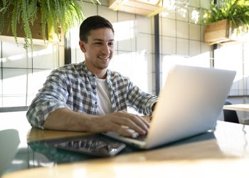 FREELANCERS Y MICROSERVICIOS: FACTURAR BIEN DESDE EL PRIMER CONTRATO​