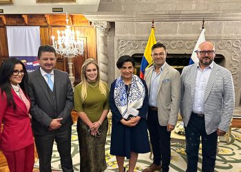 Ecuador y Panamá estrechan lazos comerciales en el I Foro Empresarial Ecuatoriano–Panameño