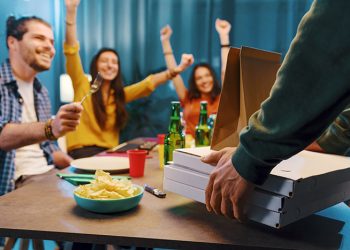 Feriados a domicilio: así cambia el consumo digital cuando descansamos más de dos días