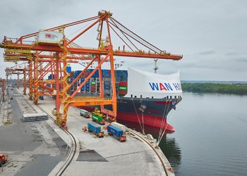 Contecon Guayaquil marca un nuevo hito: opera la mayor recalada de contenedores en la historia del país