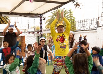 Voluntariado de Samsung Ecuador iluminó la Navidad  de los niños del Hogar Misionero de la Paz