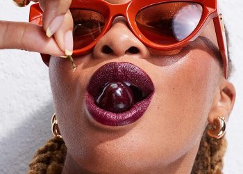 Diciembre abre el camino al maquillaje del 2026: piel real, mirada artística y labios con carácter