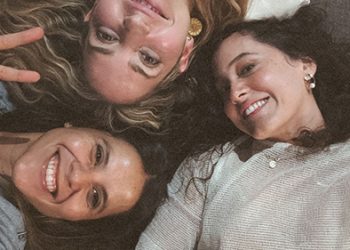 LUZ PINOS PRESENTA “BONITA”, UNA CELEBRACIÓN A LA MUJER ECUATORIANA JUNTO A MIRELLA CESA Y SARA ONTANEDA