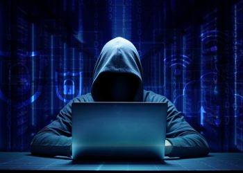 Ciberdelincuentes intensifican fraudes: alertan sobre webs falsas y robo de huellas faciales