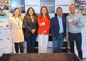 4 familias empezaron el año con carro nuevo gracias a ETAFASHION