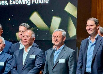 CORPORACIÓN EMPRESARIAL ELJURI RECIBE EL PRESTIGIOSO PREMIO «BEST GLOBAL PARTNER» DE KIA CORPORATION