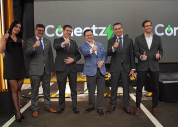 Se inaugura CONECTZ en Quito: la primera plaza de carga ultra rápida multimarca para autos eléctricos de Ecuador