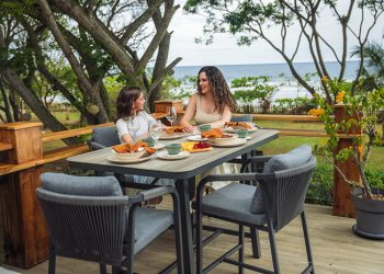 Colineal presenta “Colineal Outdoor”, su nueva línea de muebles para exteriores