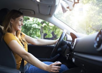 La decisión de comprar un auto cambia de rumbo: más mujeres al volante
