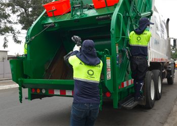 Iniciemos el año lectivo trabajando juntos por espacios limpios