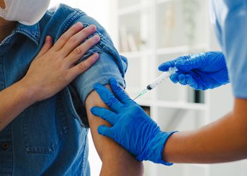 La vacunación a lo largo de la vida es clave para prevenir enfermedades y proteger a la comunidad