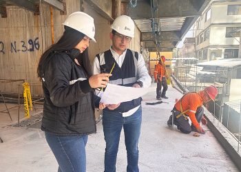 Las historias que sostienen la construcción en Ecuador