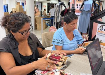Día de la Madre: la venta por catálogo se consolida como motor de ingresos para miles de mujeres