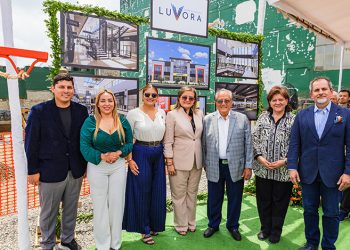 INNOVUM inicia un nuevo hito comercial en Santo Domingo con la primera piedra de LUVORA Shopping Center