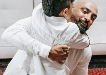 Día del Padre: padres ecuatorianos priorizan el emprendimiento, la tecnología y el tiempo en familia