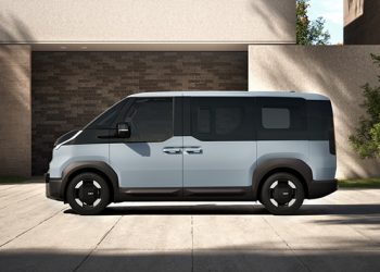 Kia PV5 Pasajeros nombrados  El ‘Mejor Coche Grande’ de Autocar para 2026
