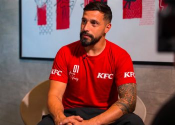 KFC CONVIRTIÓ EL DIPEO EN UN SHOW JUNTO A HERNÁN GALÍNDEZ.
