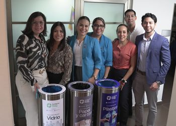 RECICLA LATAM Y SEGUROS CONFIANZA IMPLEMENTAN ESTACIONES DE RECICLAJE EN BENEFICIO DE RECICLADORES DE BASE